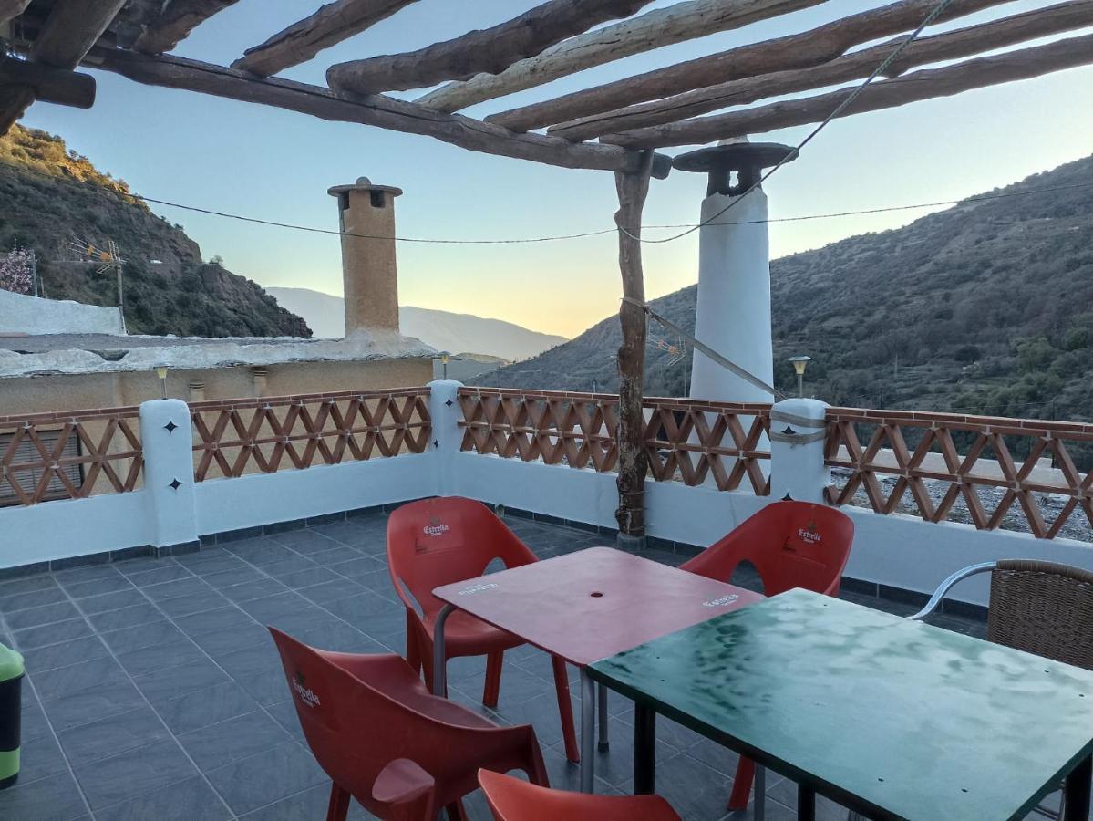 Casa Los Trillizos Pampaneira Exteriér fotografie