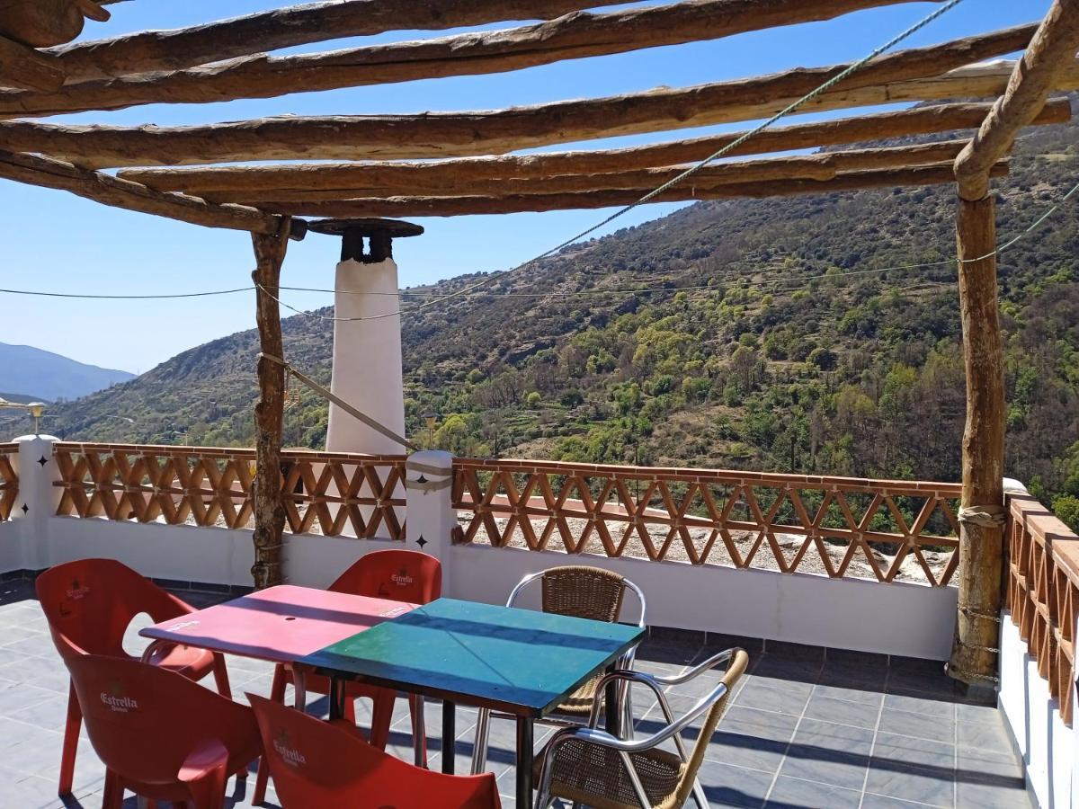 Casa Los Trillizos Pampaneira Exteriér fotografie